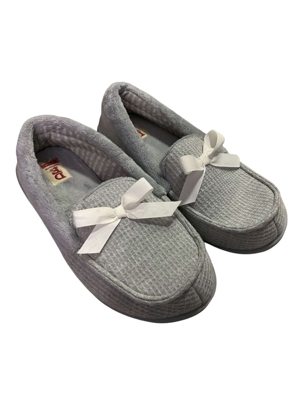 Dearfoams Women’s Heather Grey Waffle Knit Moccasin Slippers -